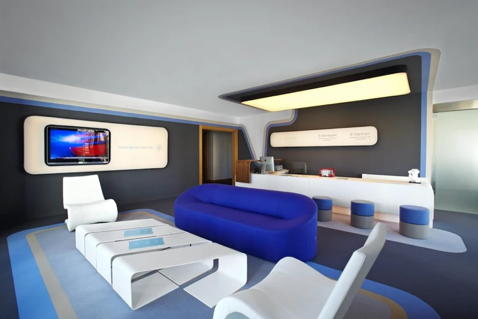 Healthcare furniture setting