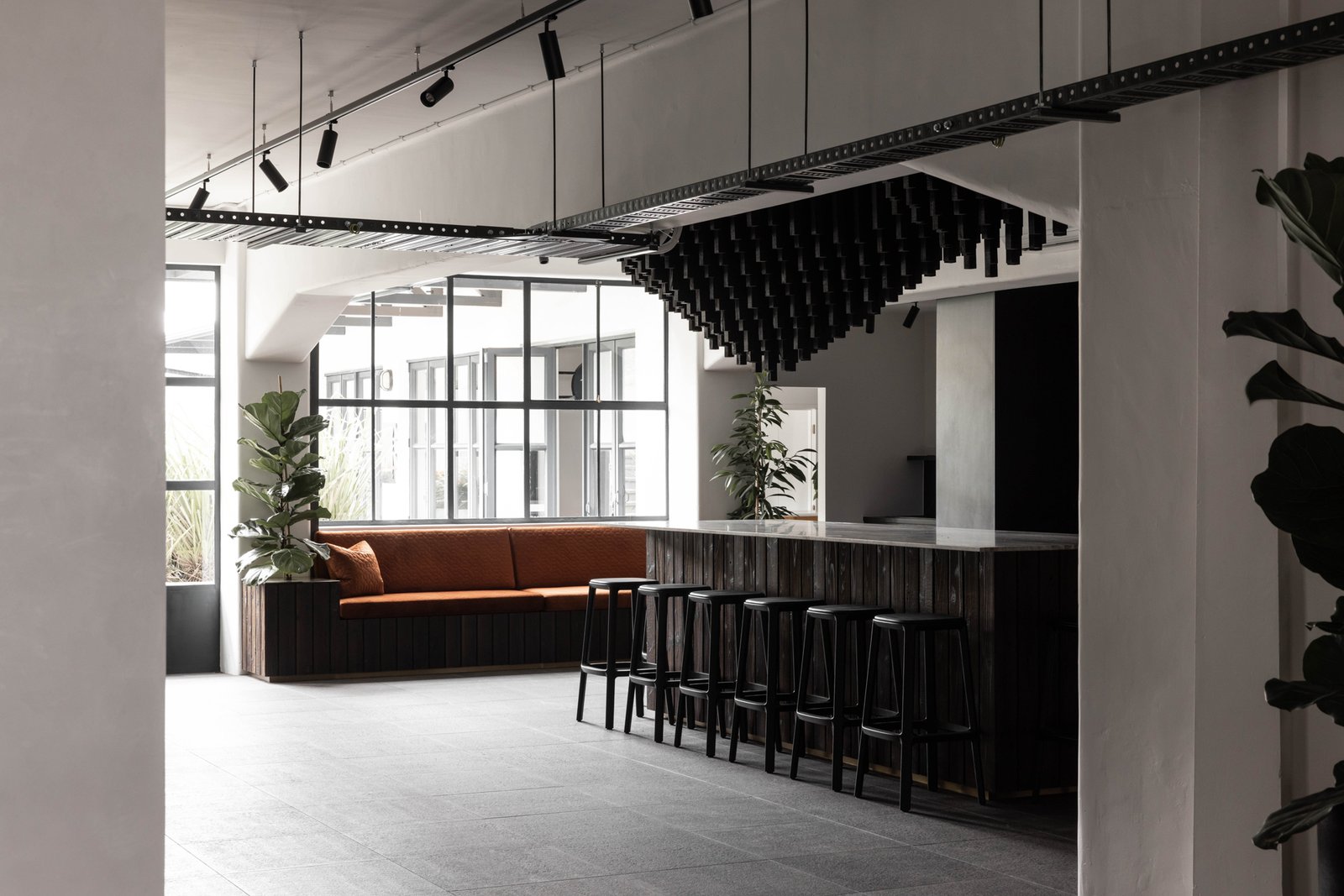 Workspace setting with TOOU furniture, image 4