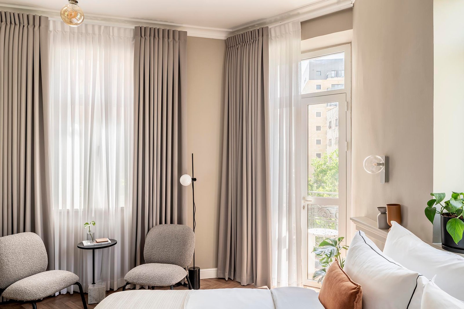Hospitality setting with TOOU furniture, image 4