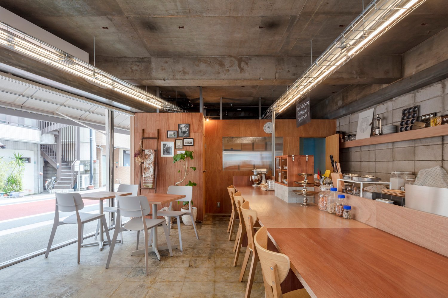 Hospitality setting with TOOU furniture, image 6