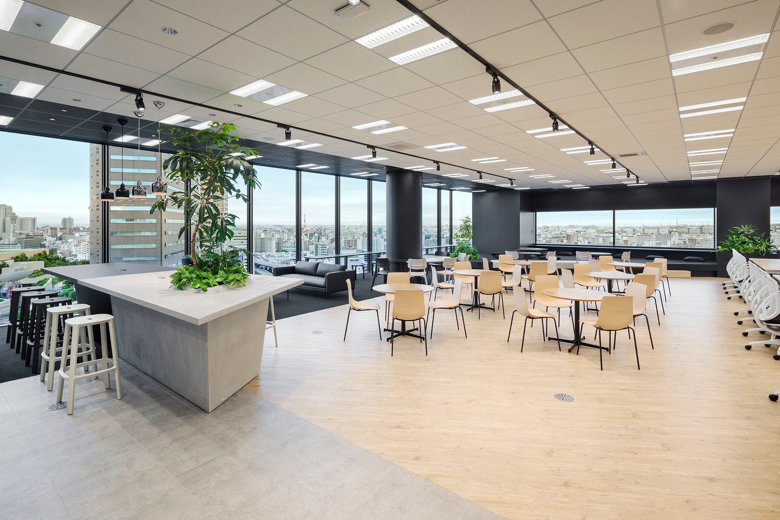 Education setting with TOOU furniture, image 6