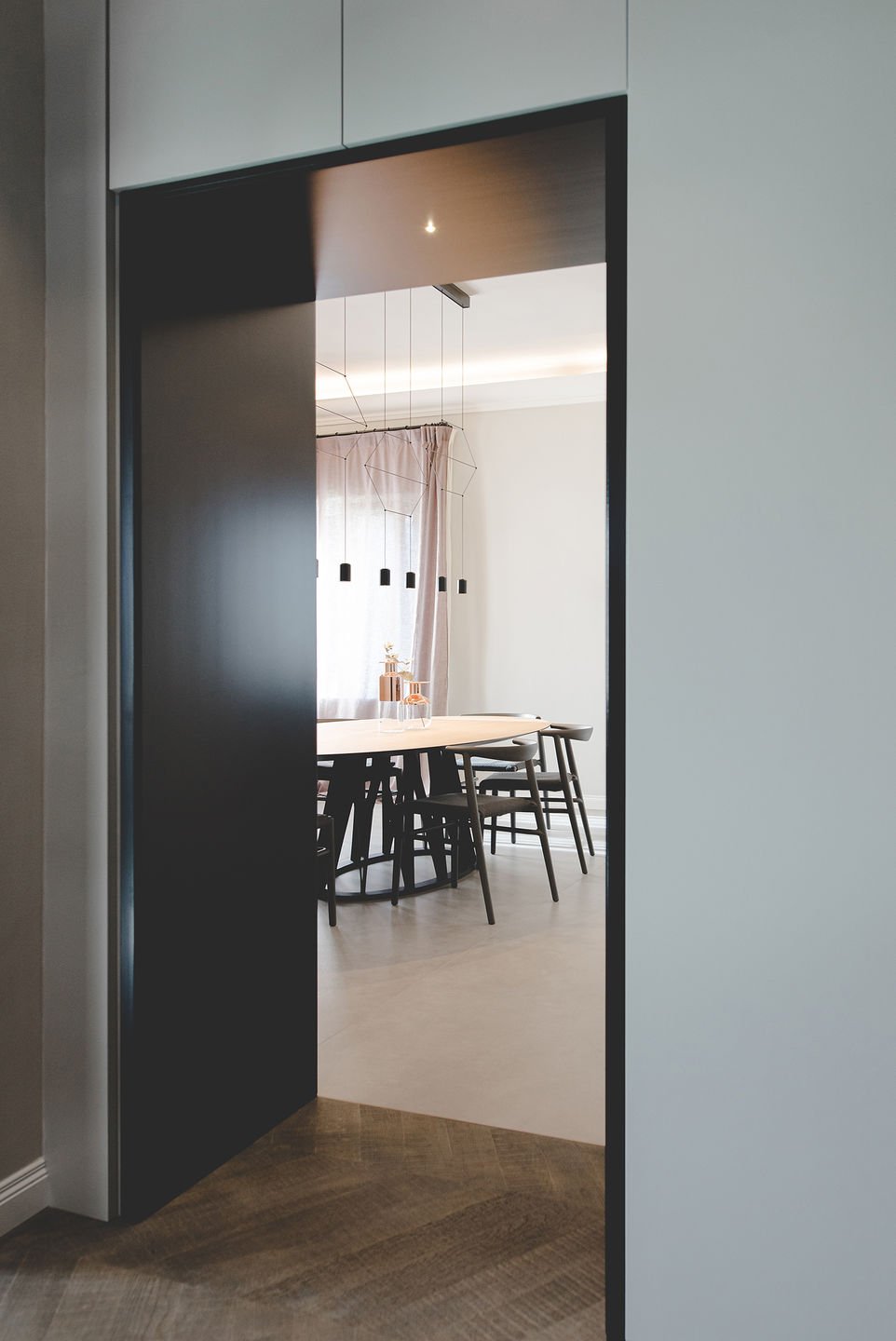 Residential/Multi-Housing setting with TOOU furniture, image 3
