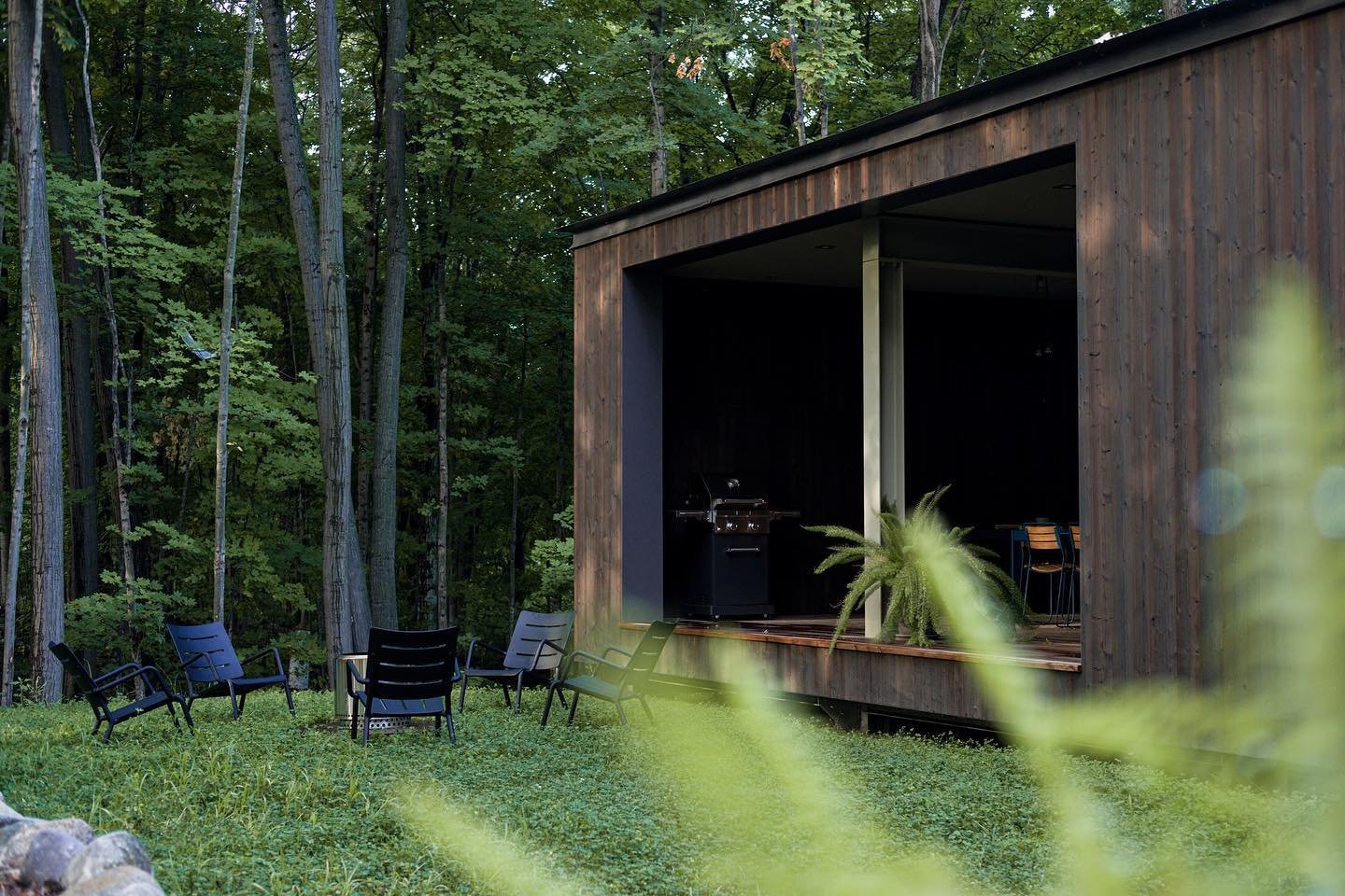 Residential/Multi-Housing setting with TOOU furniture, image 3