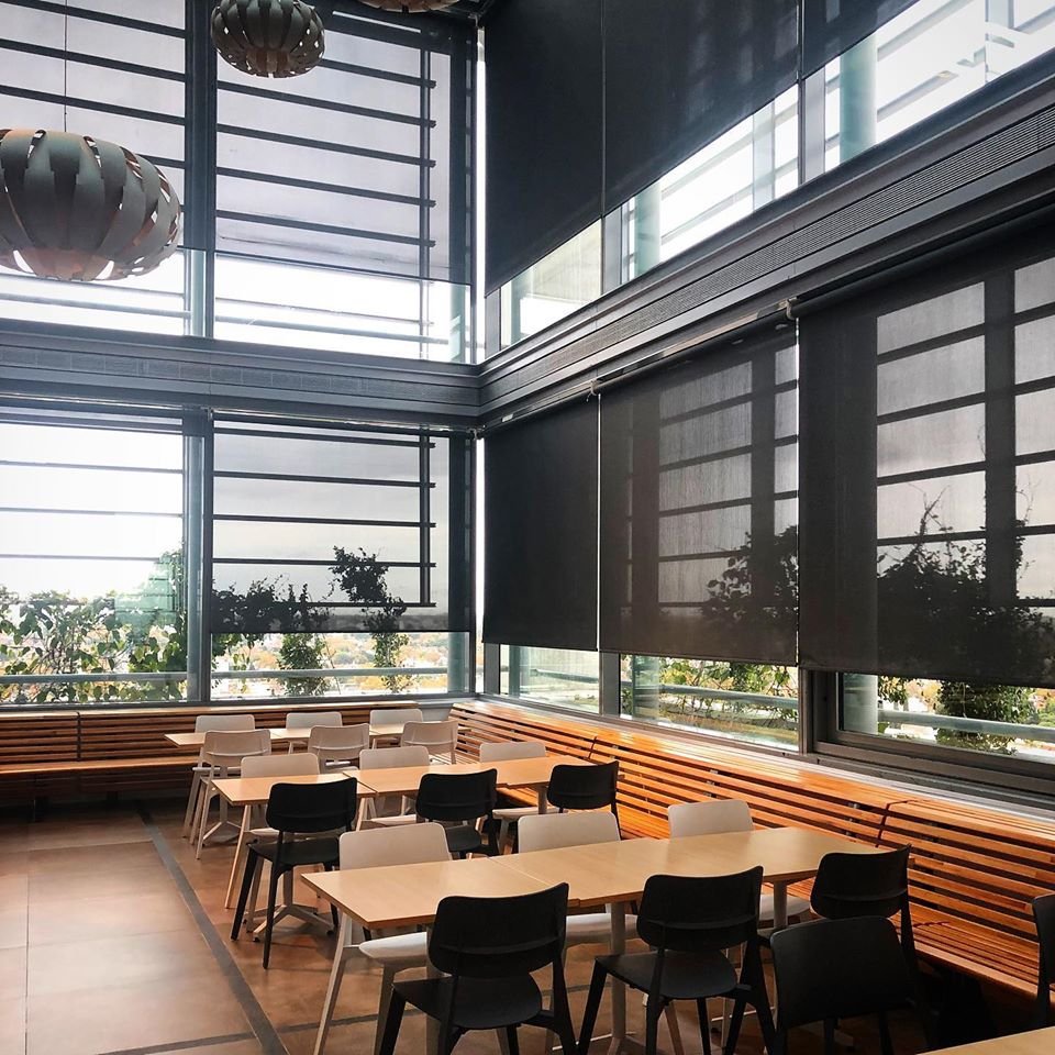 Workspace setting with TOOU furniture, image 4