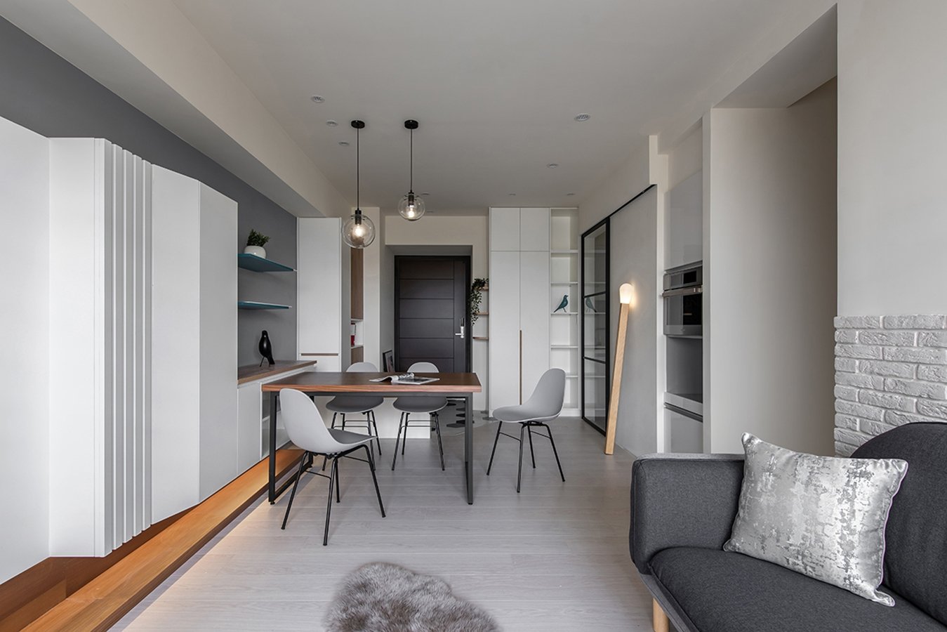 Residential/Multi-Housing setting with TOOU furniture, image 2