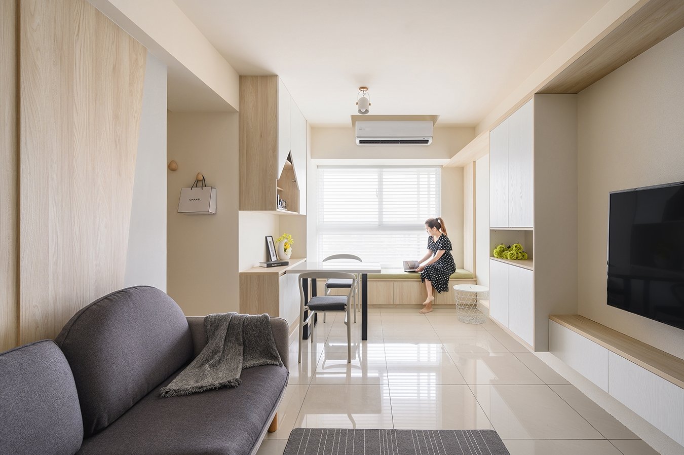 Residential/Multi-Housing setting with TOOU furniture, image 4