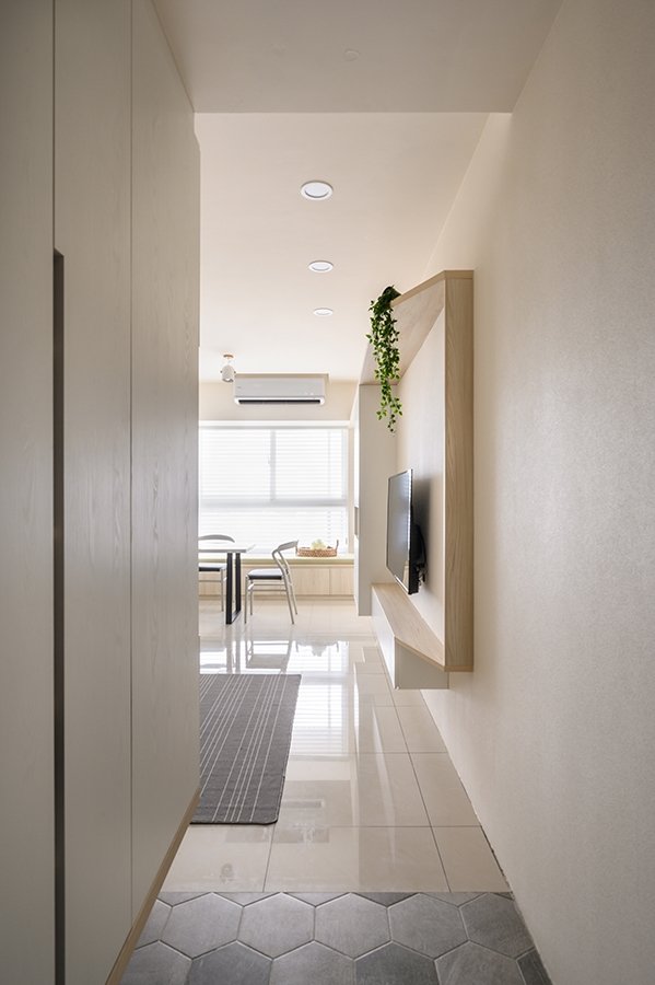 Residential/Multi-Housing setting with TOOU furniture, image 6