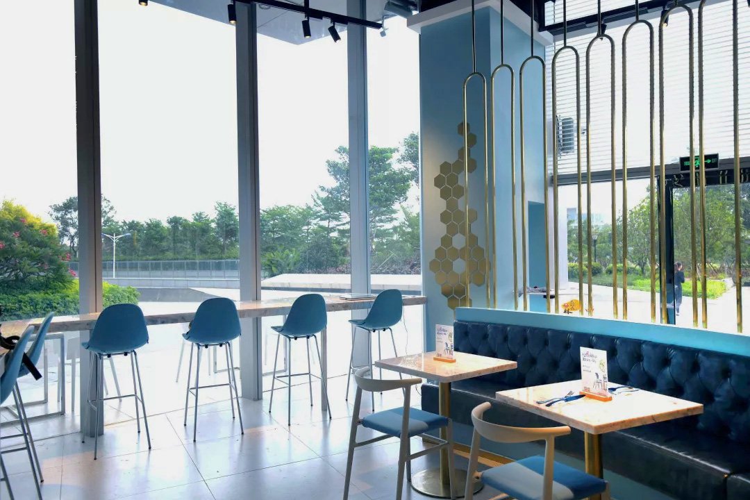 Hospitality setting with TOOU furniture, image 2