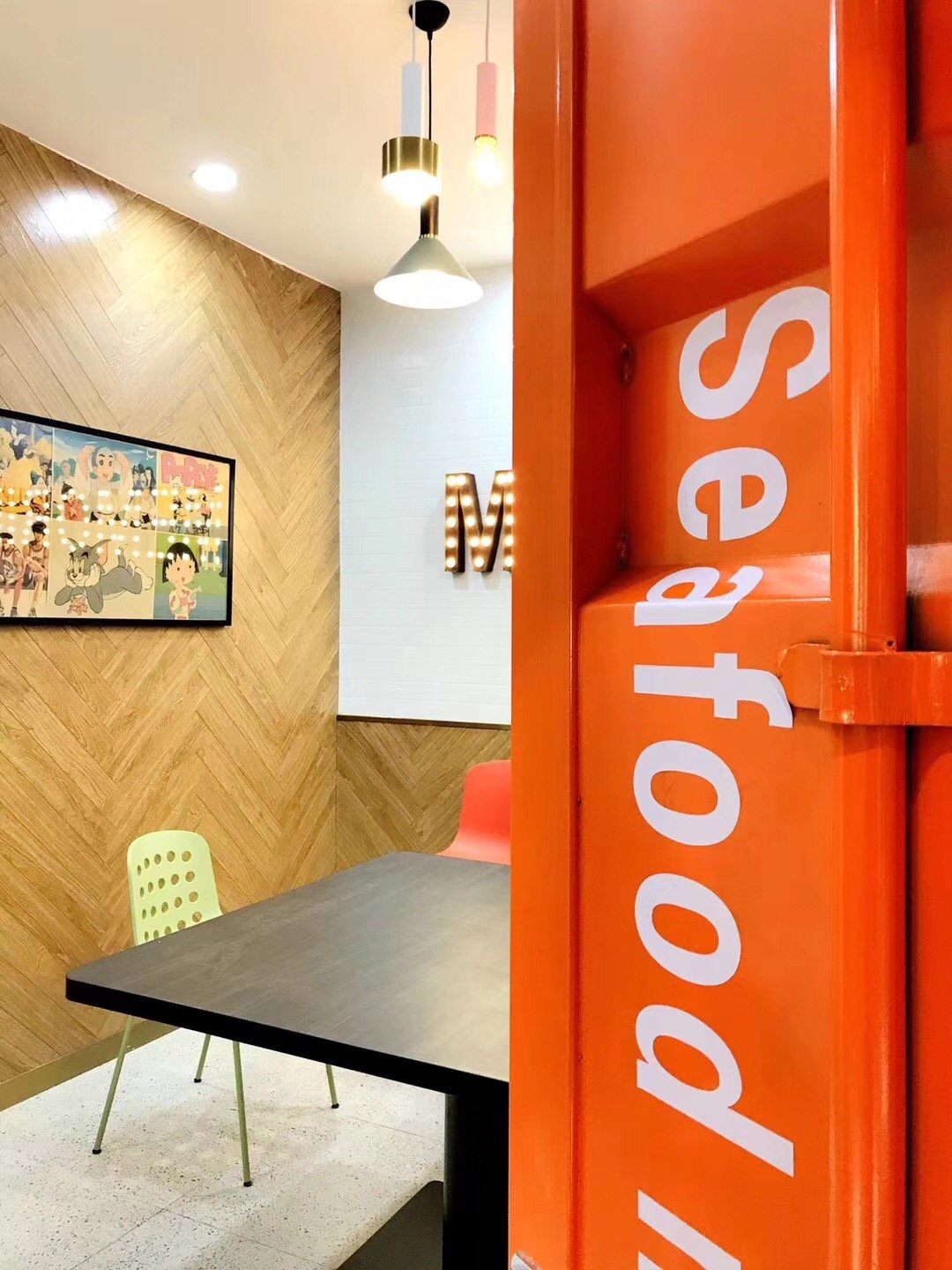Hospitality setting with TOOU furniture, image 3