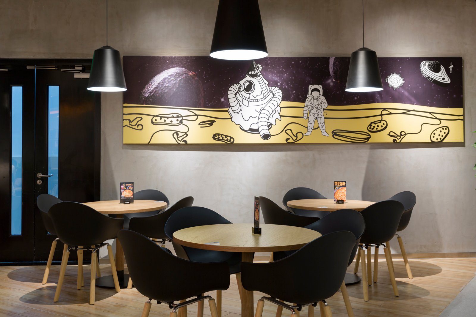 Hospitality setting with TOOU furniture, image 4