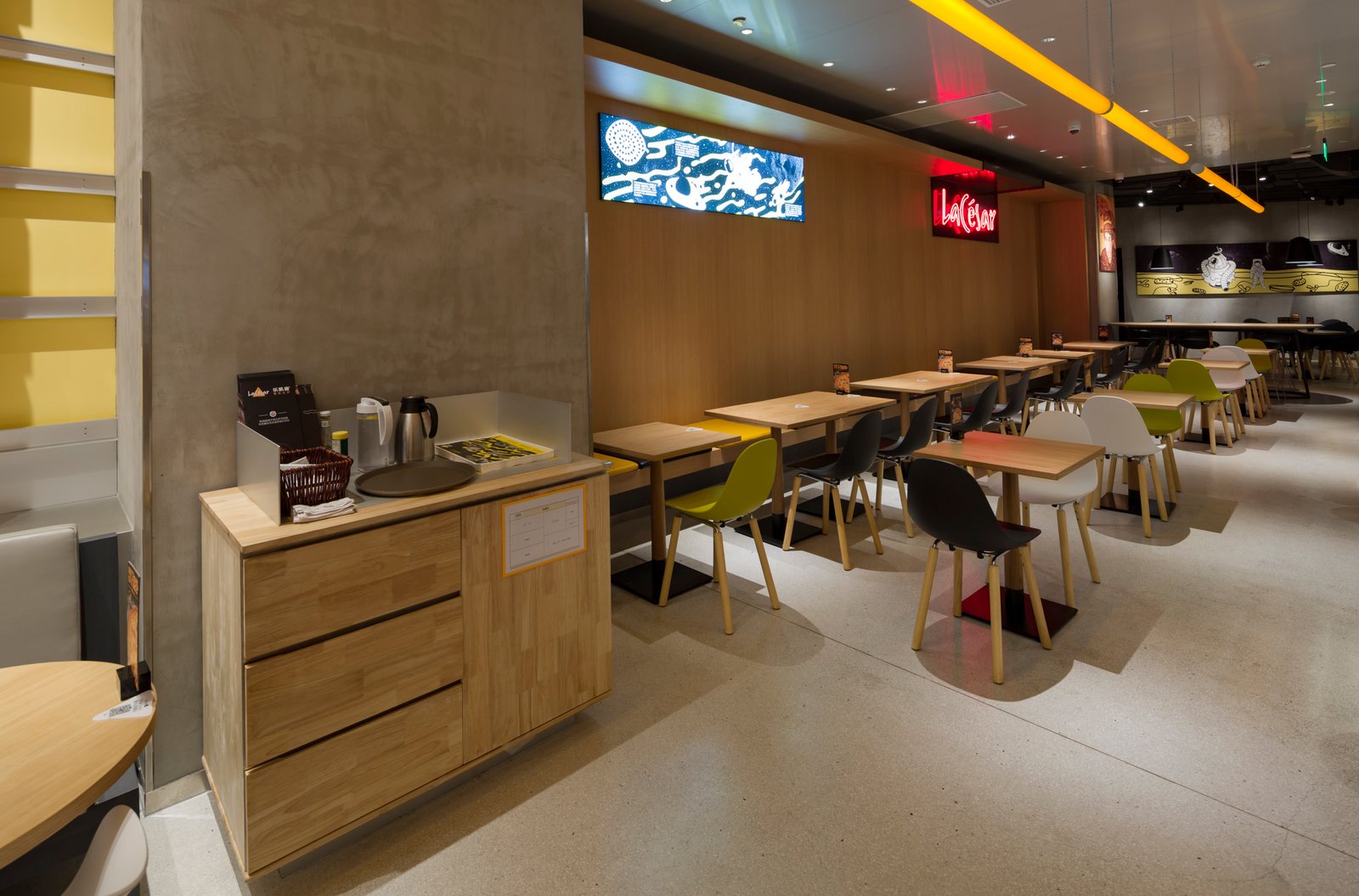 Hospitality setting with TOOU furniture, image 12