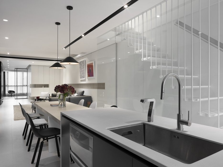 Residential/Multi-Housing setting with TOOU furniture, image 3